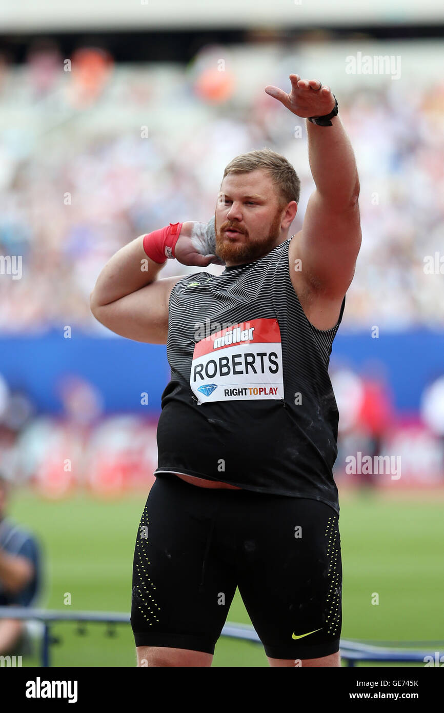 Kurt Roberts n concorrenti il colpo messo a la IAAF Diamond League giochi di anniversario. Foto Stock