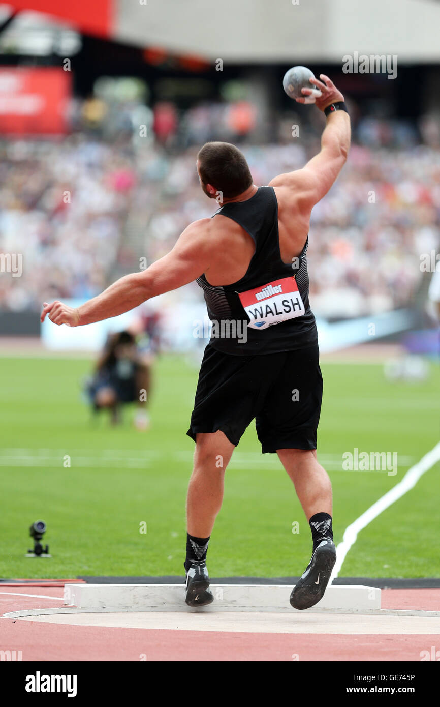 Tom WALSH n concorrenti il colpo messo a la IAAF Diamond League giochi di anniversario. Foto Stock