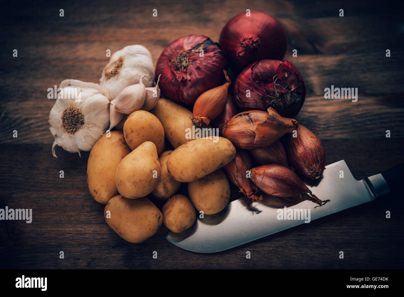 Scatti di bellezza di cibo in un ambiente rustico. Foto Stock