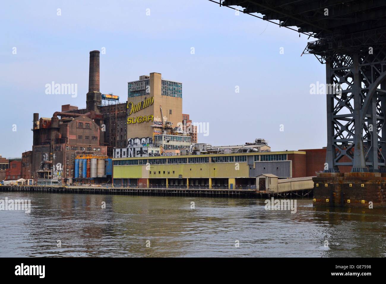 Domino raffineria di zucchero a Williamsburg (New York) Foto Stock