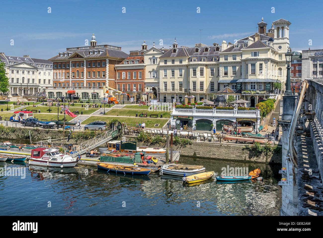 Hampton London Borough Of Richmond Upon Thames Regno Unito