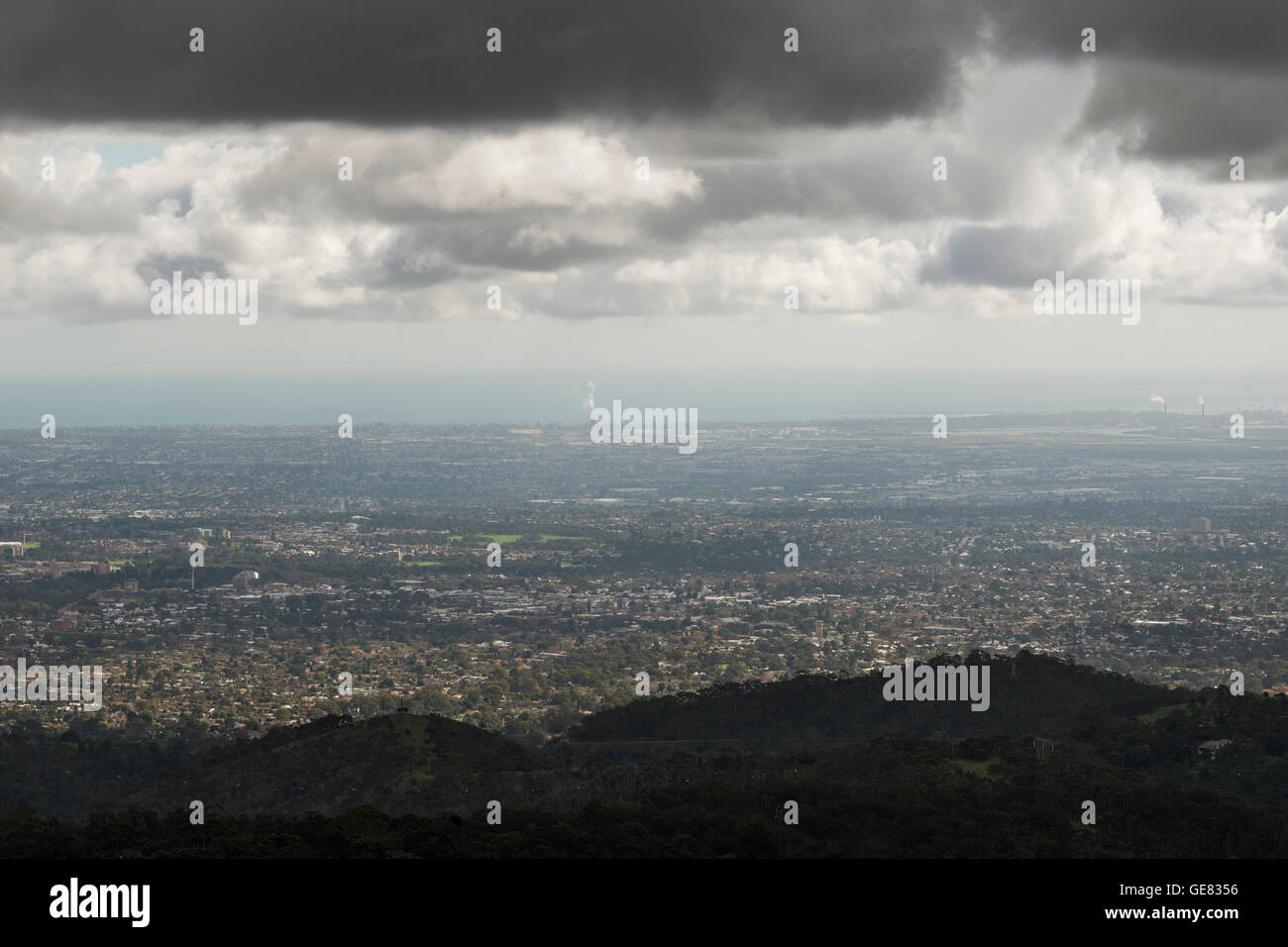 La vista di Adelaide dal Vertice ristorante, caffetteria e centro di funzione. Foto Stock