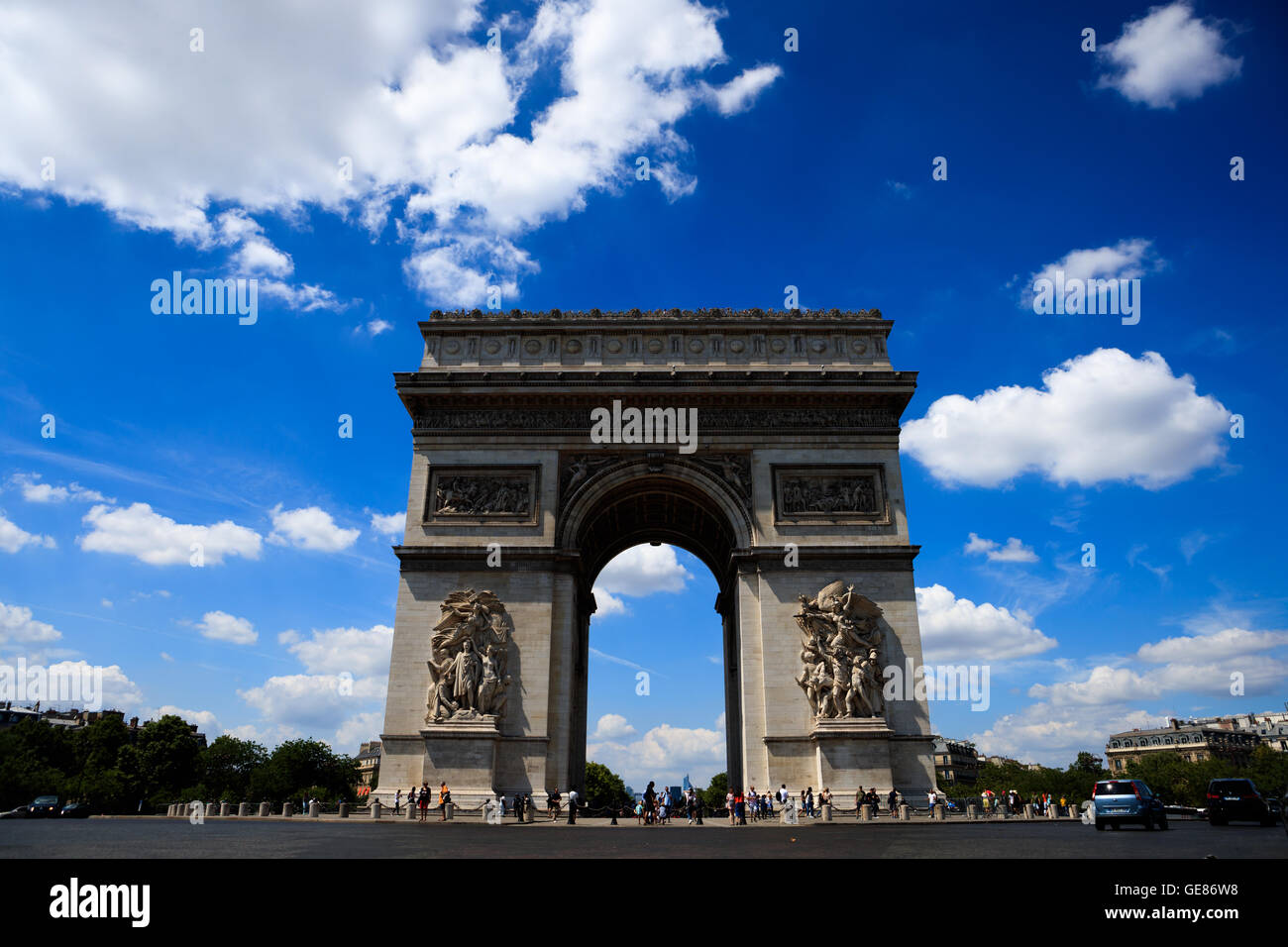 Una vista generale dell'Arc de Triomphe a Parigi, Francia Foto Stock