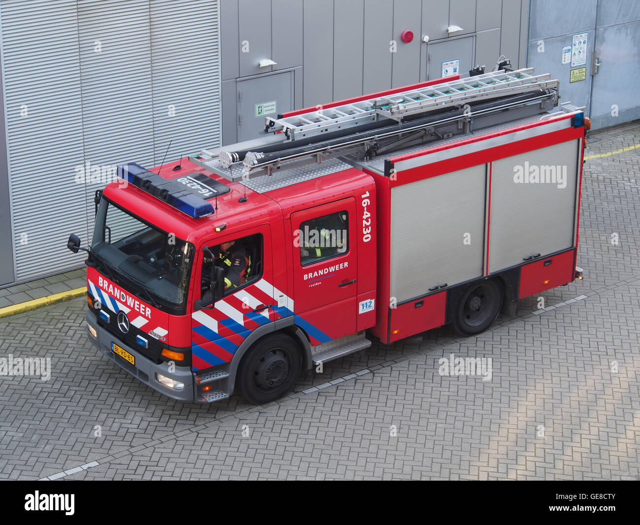 Mercedes Ateco, unità 16-4230, Brandweer Holland Midden, Leiden pic2 Foto Stock