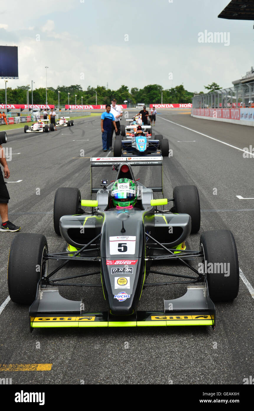 Buriram Thailandia. Il 24 luglio, 2016. Formula Master Cina serie sul display Buriram Super Race 2016 sulla luglio 24, 2016 a Chang internazionale circuito Racing, Buriram Thailandia. © Chatchai Somwat/Alamy Live News Credito: Chatchai Somwat/Alamy Live News Foto Stock