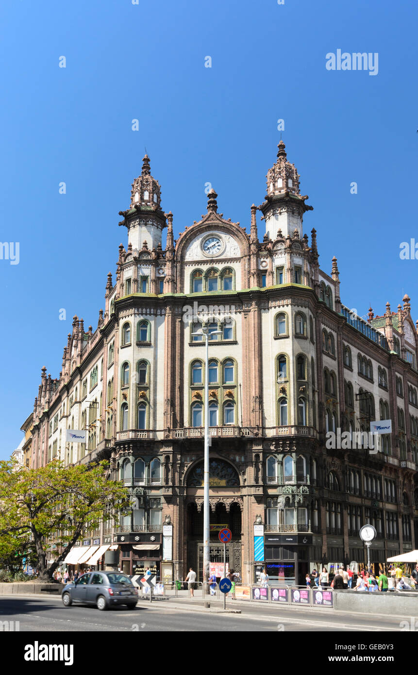 Budapest: Nouveau edificio in stile cortile parigino, Ungheria, Budapest, Foto Stock