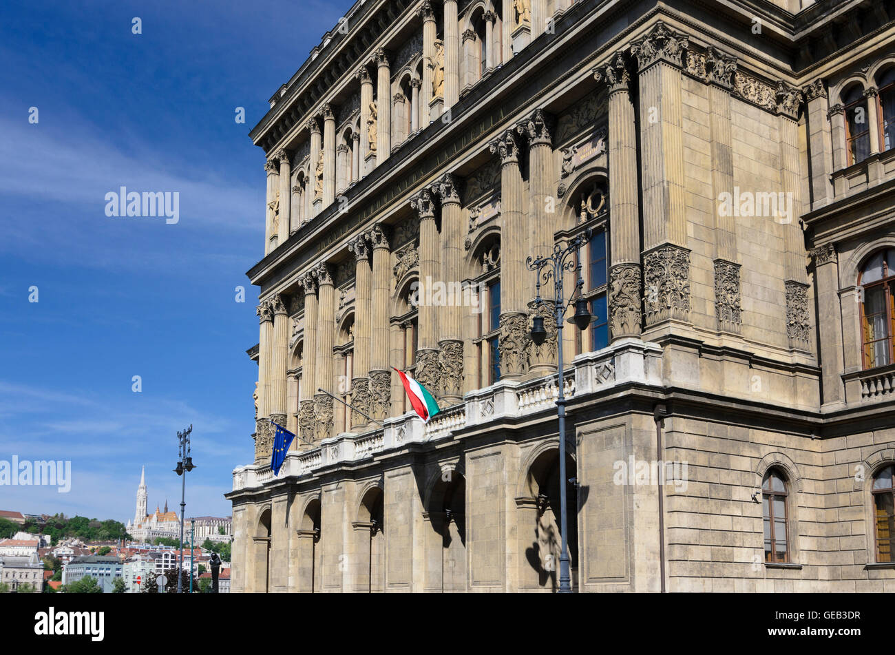 Budapest: Accademia delle Scienze, la chiesa di San Mattia, Ungheria, Budapest, Foto Stock