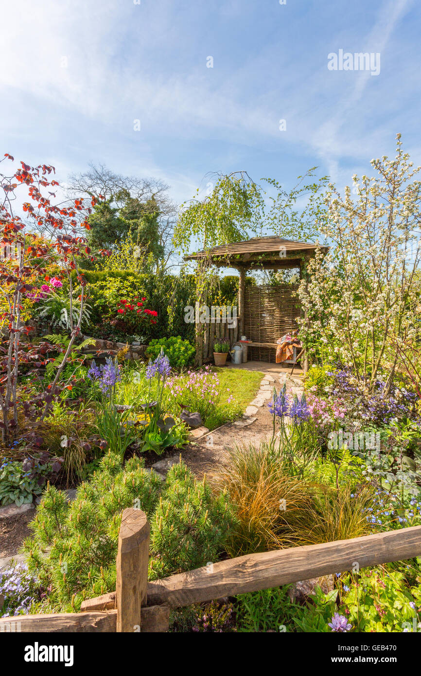 Un giardino mostra al 2016 RHS Malvern spettacolo primaverile, Worcestershire, England, Regno Unito Foto Stock