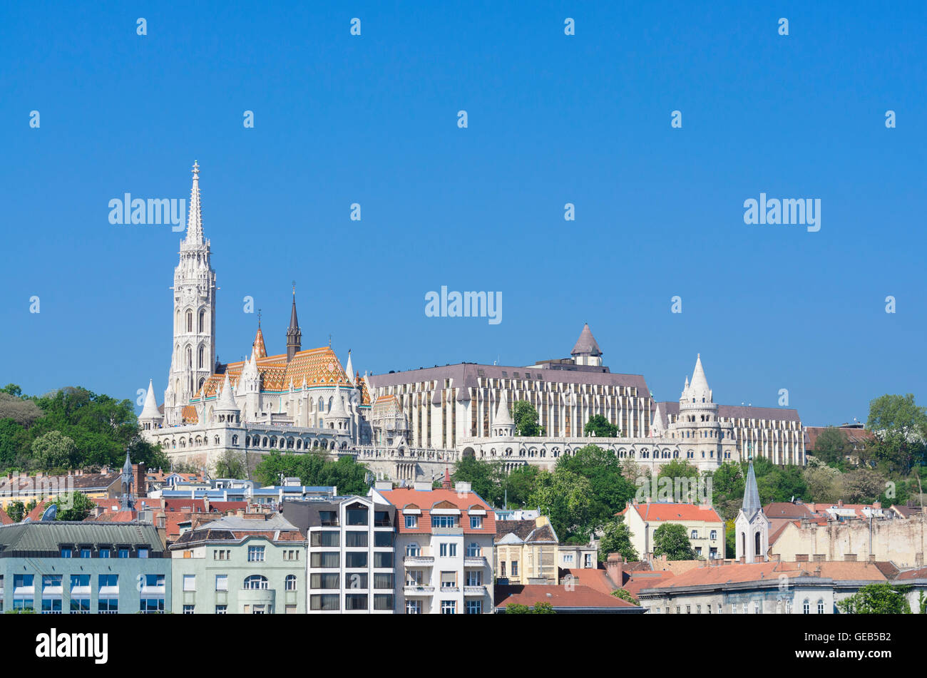 Budapest: il Bastione dei Pescatori e la chiesa di San Mattia, Ungheria, Budapest, Foto Stock