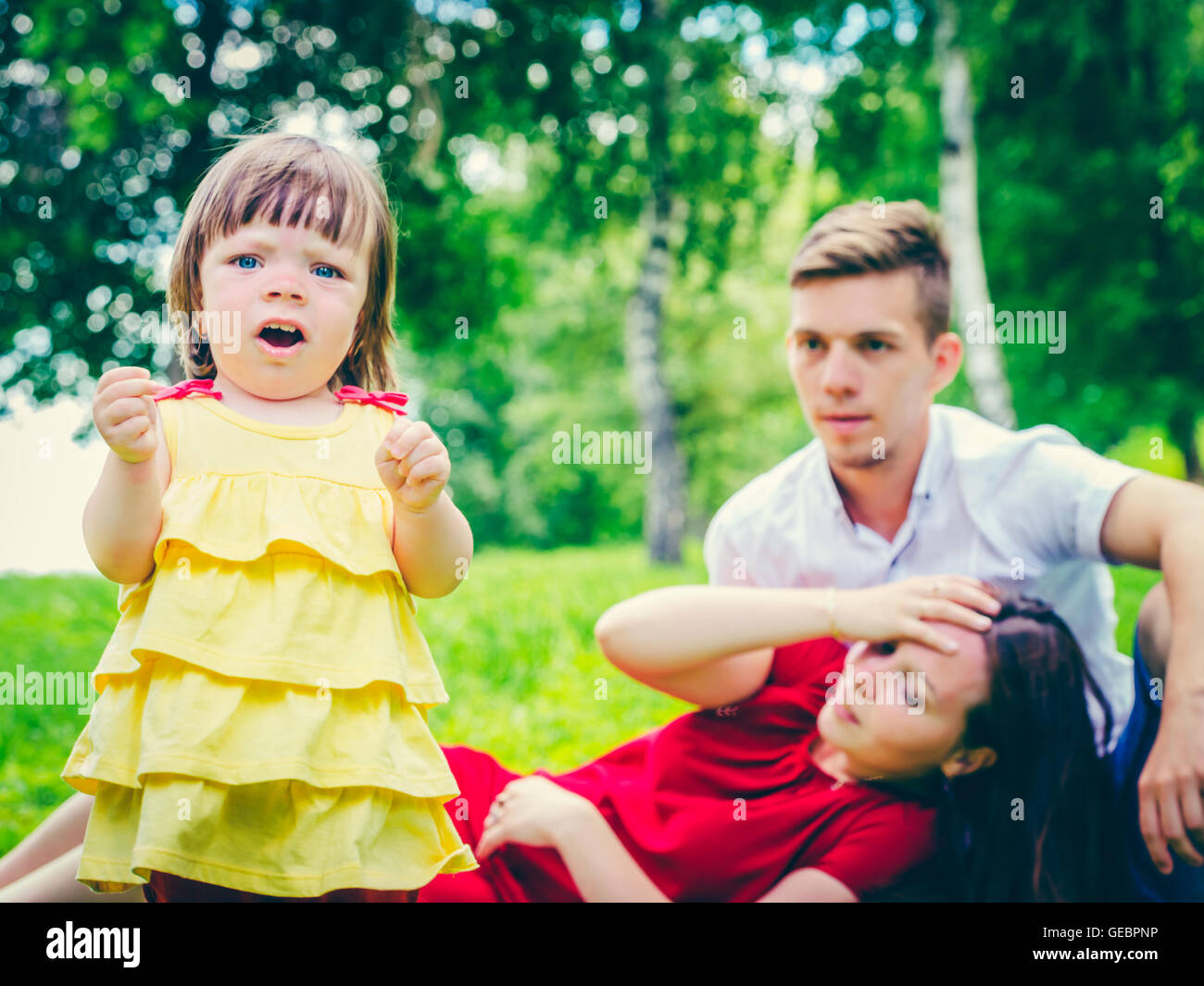 I genitori stanchi di baby Foto Stock