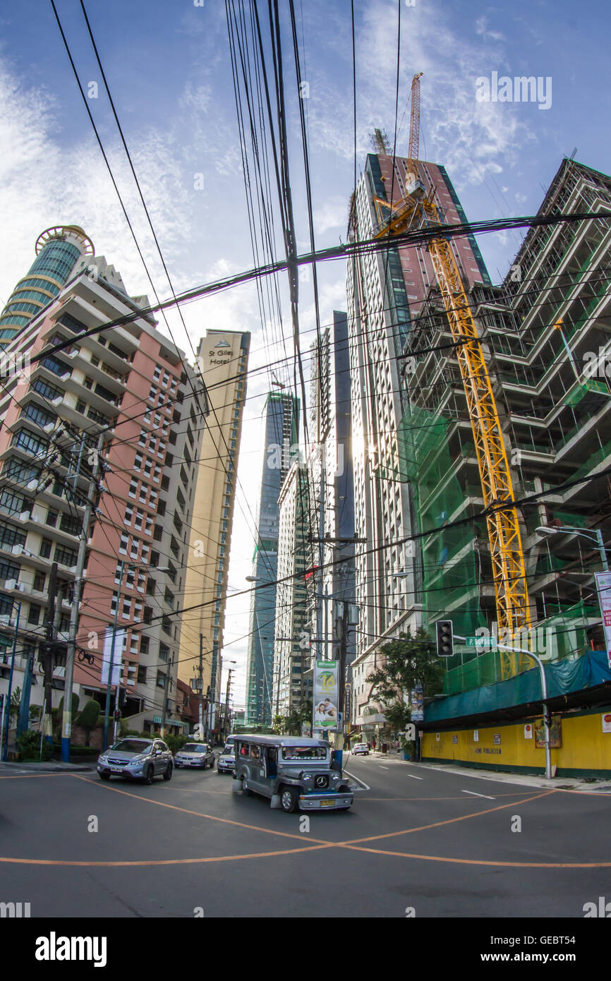 Fotografia di paesaggi architettura urbana traffico di Makati Manila Filippine Foto Stock