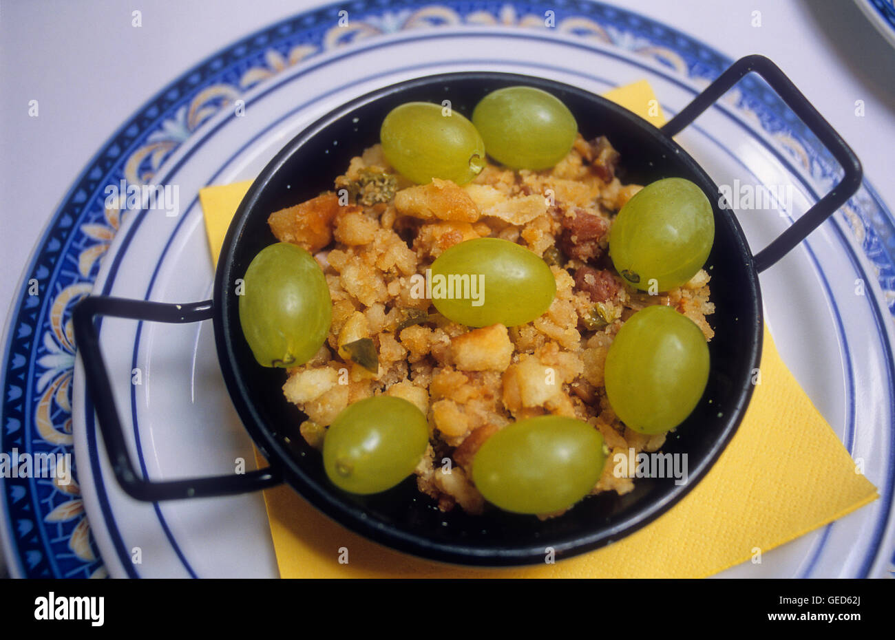 'Migas manchegas',Venta del Quijote,famoso ristorante tipico ,cucina tradizionale,Puerto Lapice, provincia di Ciudad Real, CAS Foto Stock