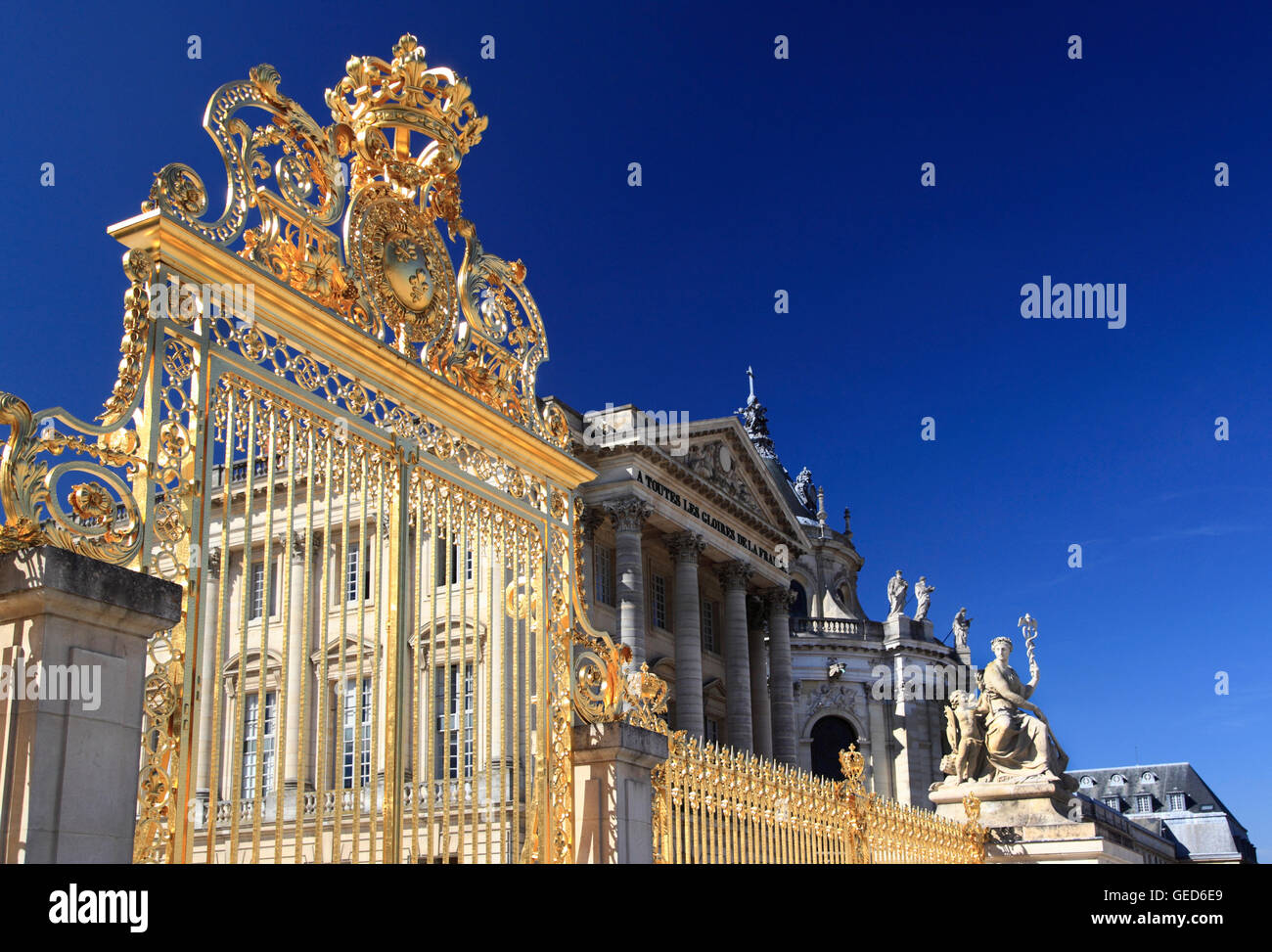 La gate di Onore , Reggia di Versailles, in Francia, in Europa Foto Stock