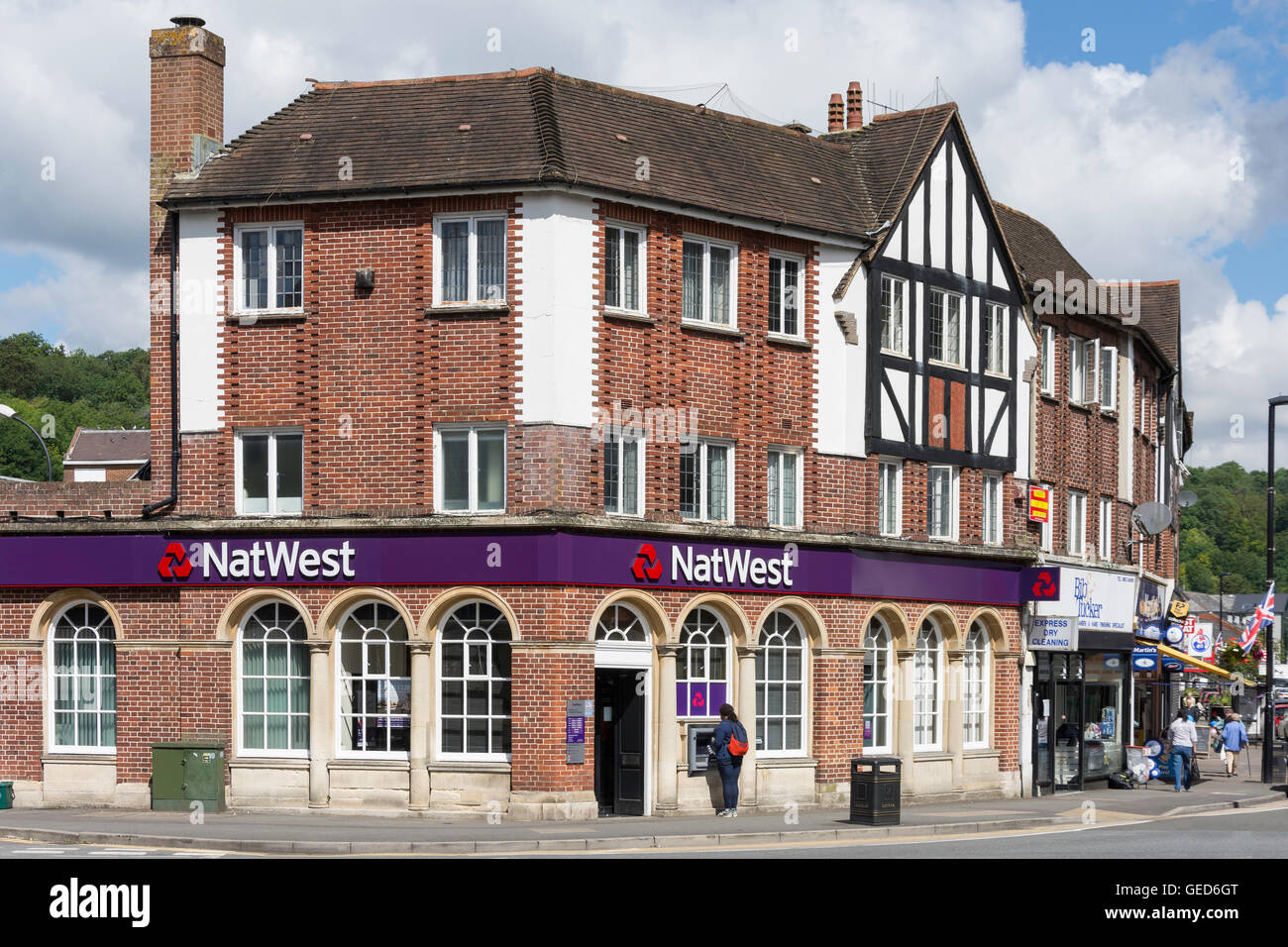 NatWest Bank, la piazza, Caterham, Surrey, England, Regno Unito Foto Stock