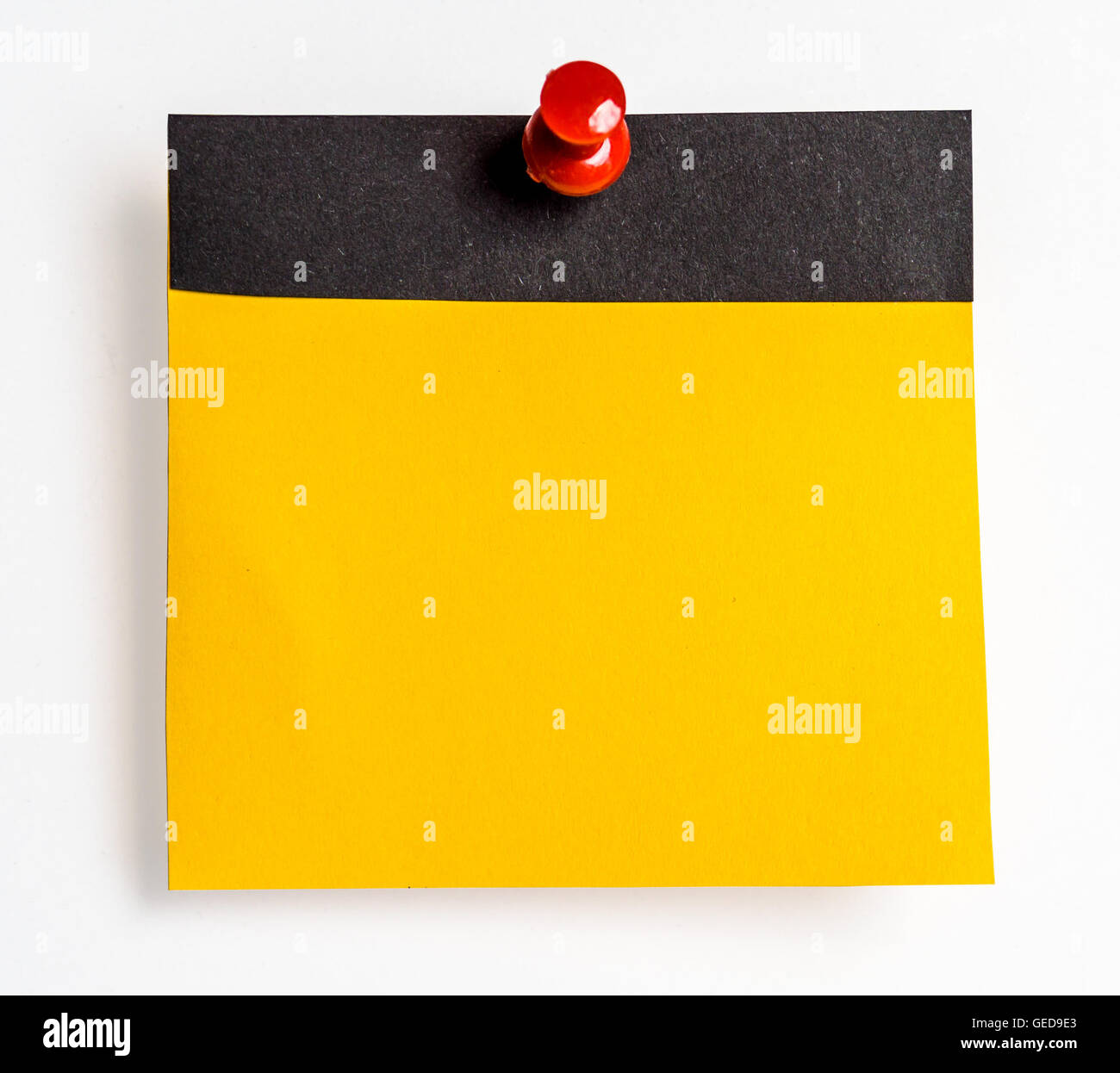 Nota vuota con la puntina Foto Stock
