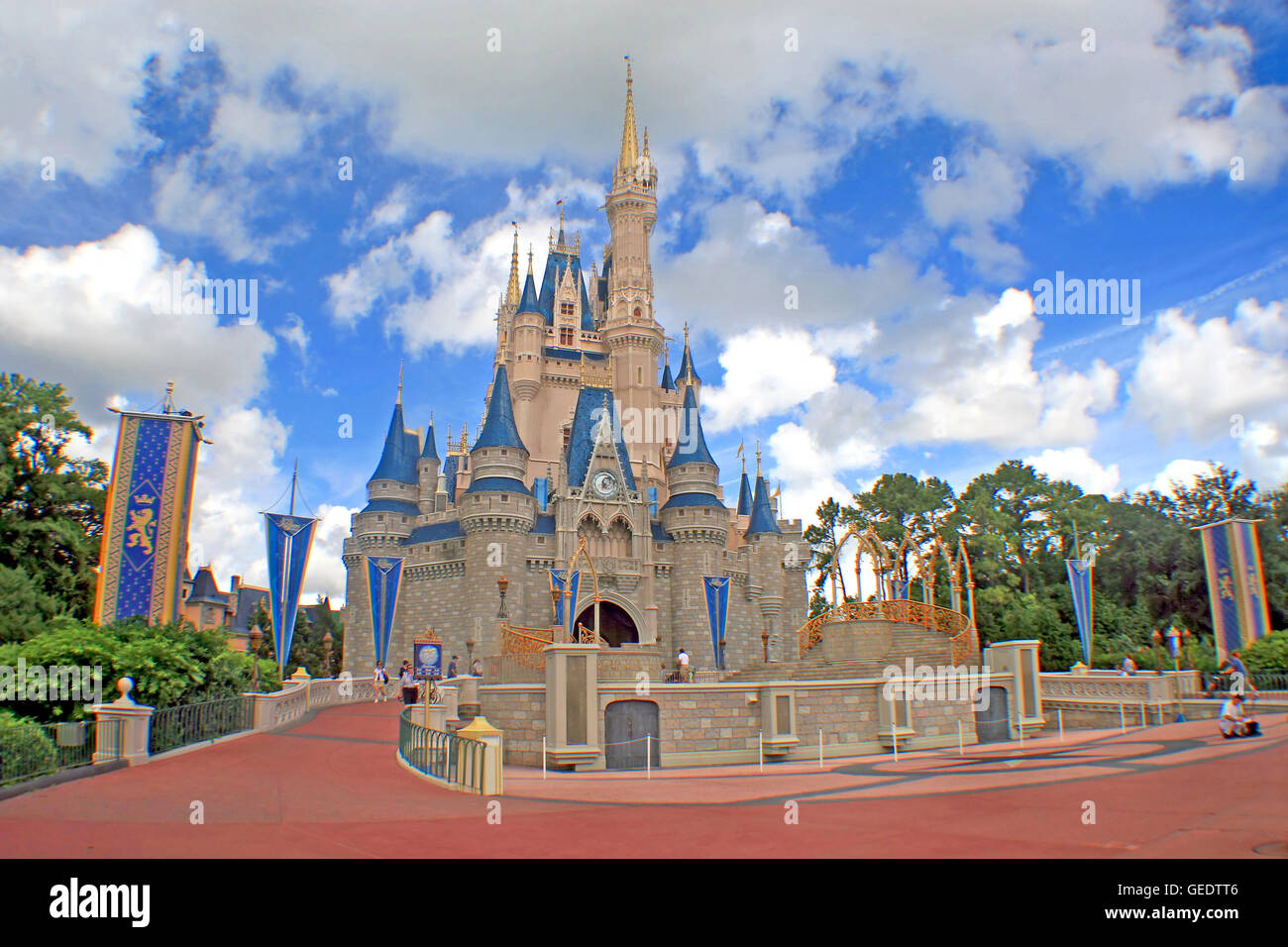 Orlando, Florida, Stati Uniti d'America. Ottobre 8th, 2008. Il Walt Disney World Cenerentola Castello nel Magic Kingdom. Lucy Clark/Alamy Live News Foto Stock
