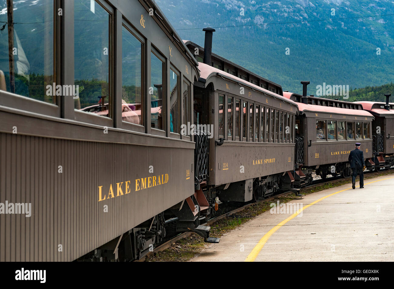 White Pass & Yukon Route touring treno auto in Skagway, Alaska, STATI UNITI D'AMERICA Foto Stock