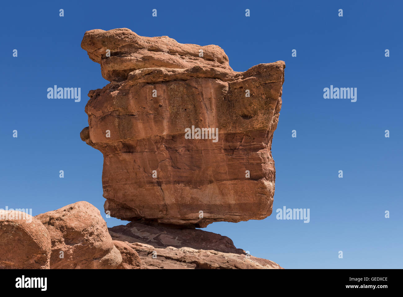 Roccia equilibrato, Giardino degli dèi Park, Colorado Springs, Colorado, Stati Uniti d'America. Foto Stock