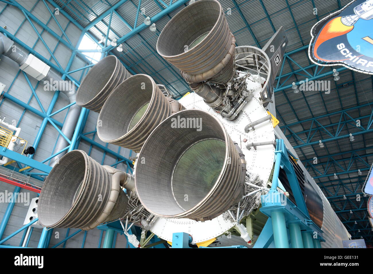 Apollo command / modulo di servizio e Saturno v razzo al Kennedy Space Center Visitor Center di Cape Canaveral, in Florida, Stati Uniti d'Americ Foto Stock