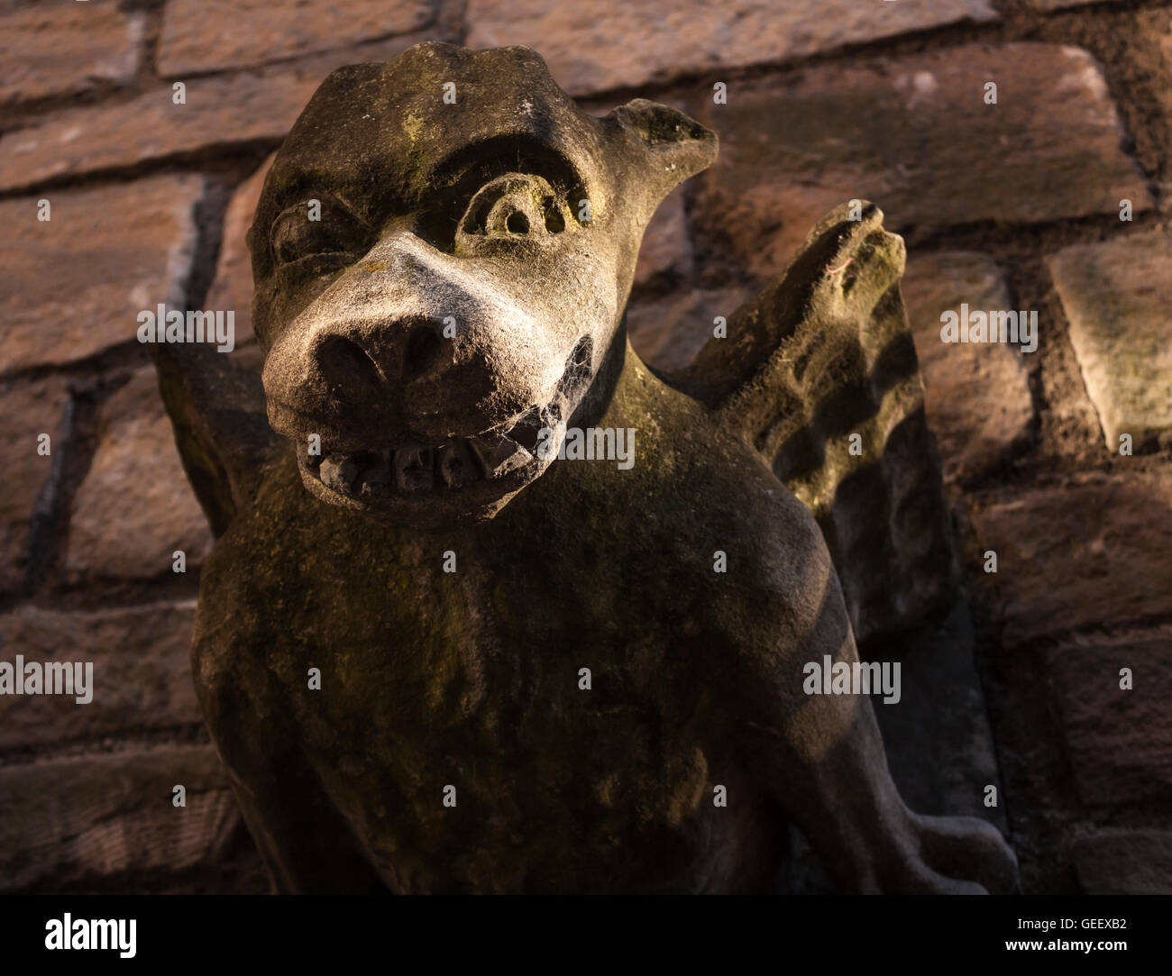 Gargoyle statua in drammatico in York, Inghilterra. Foto Stock