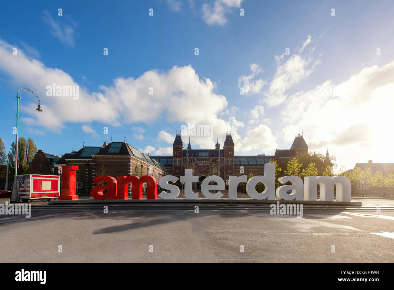 Amsterdam Paesi Bassi il 3 maggio; 2016 : Rijksmuseum Amsterdam museum area con le parole che ho AMSTERDAM è mostrato in Amsterdam Foto Stock