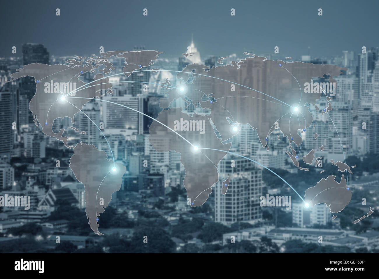 Concetto di Networking - la rete e la mappa del mondo sulla città di sfocatura utilizzare per la rete globale di partner background.(gli elementi di questa immagine furni Foto Stock