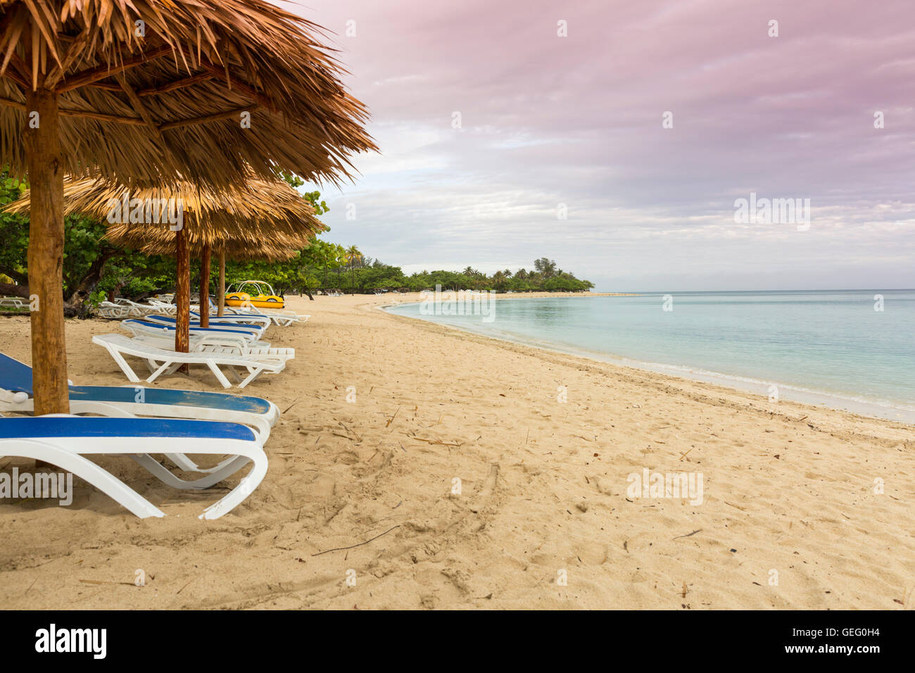 Jibacoa Beach, nei primi giorni di sole del mattino. Provincia di Mayabeque, Cuba Foto Stock