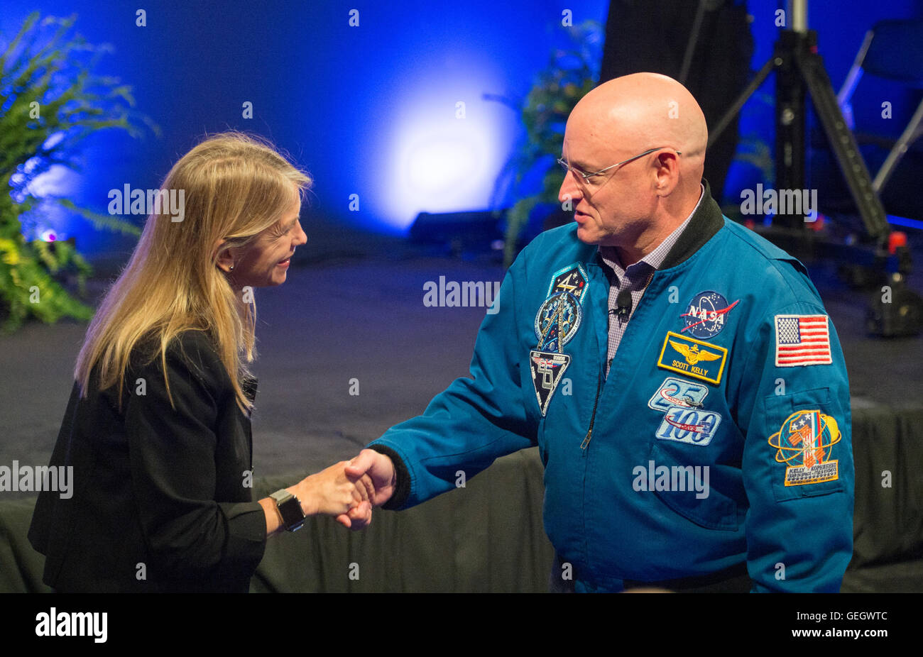 Ex astronauta della NASA Scott Kelly parla di anno nello spazio 05250003 Foto Stock