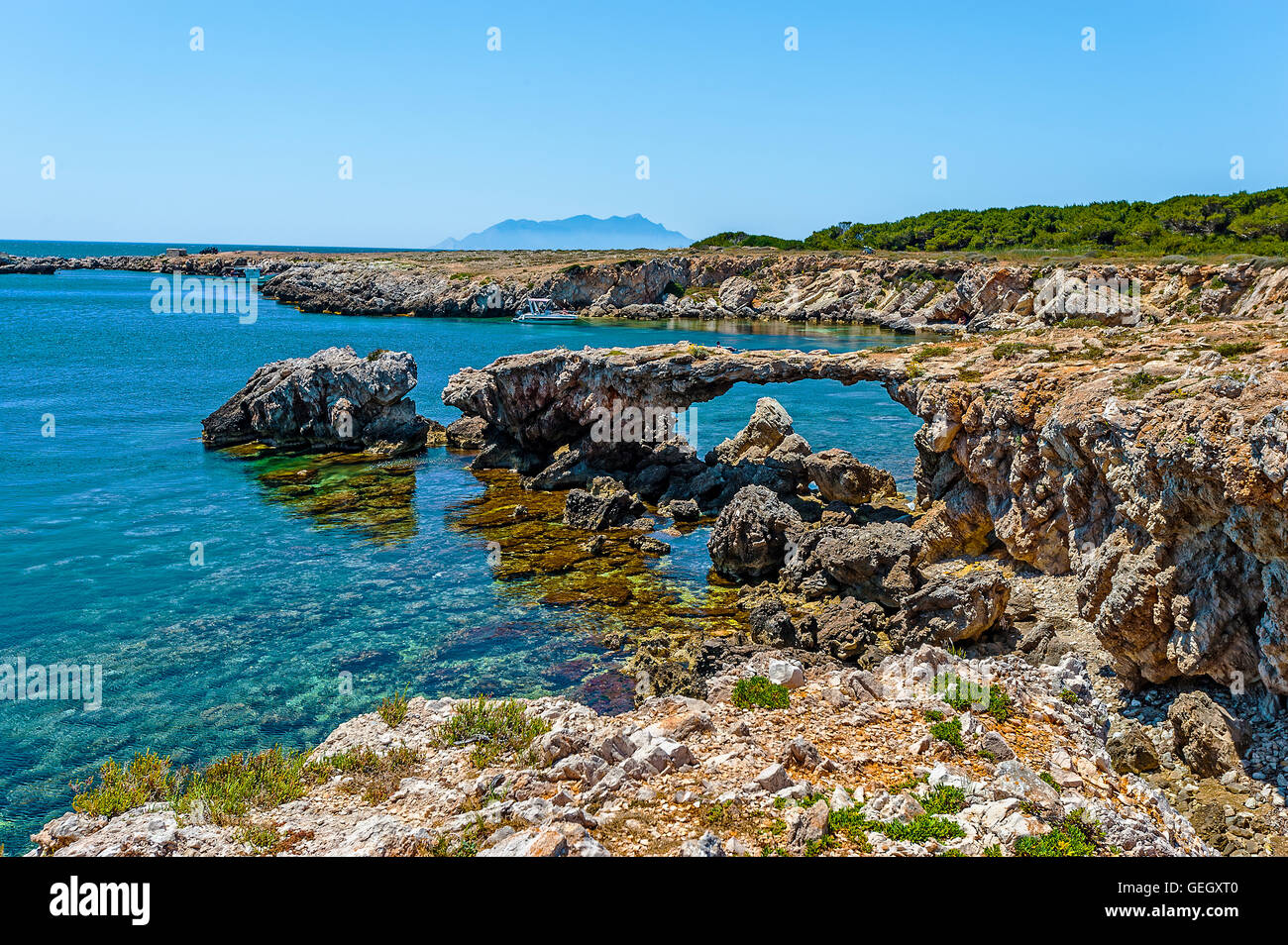 Italia Sicilia Isole Egadi Favignana - Cala Rotonda beach Foto stock - Alamy