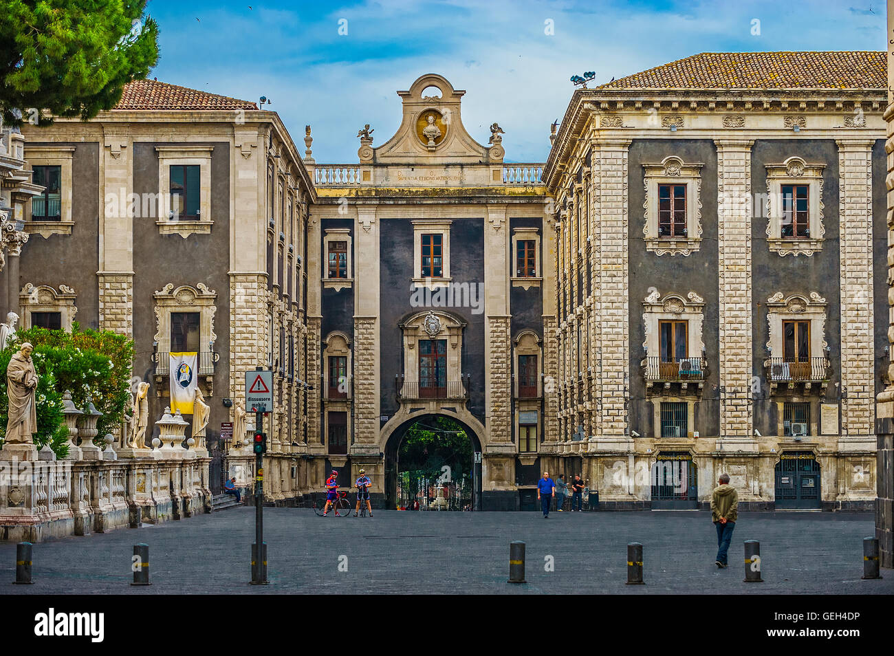 Sicilia Italia Catania - Piazza del Duomo - Seminario Foto Stock