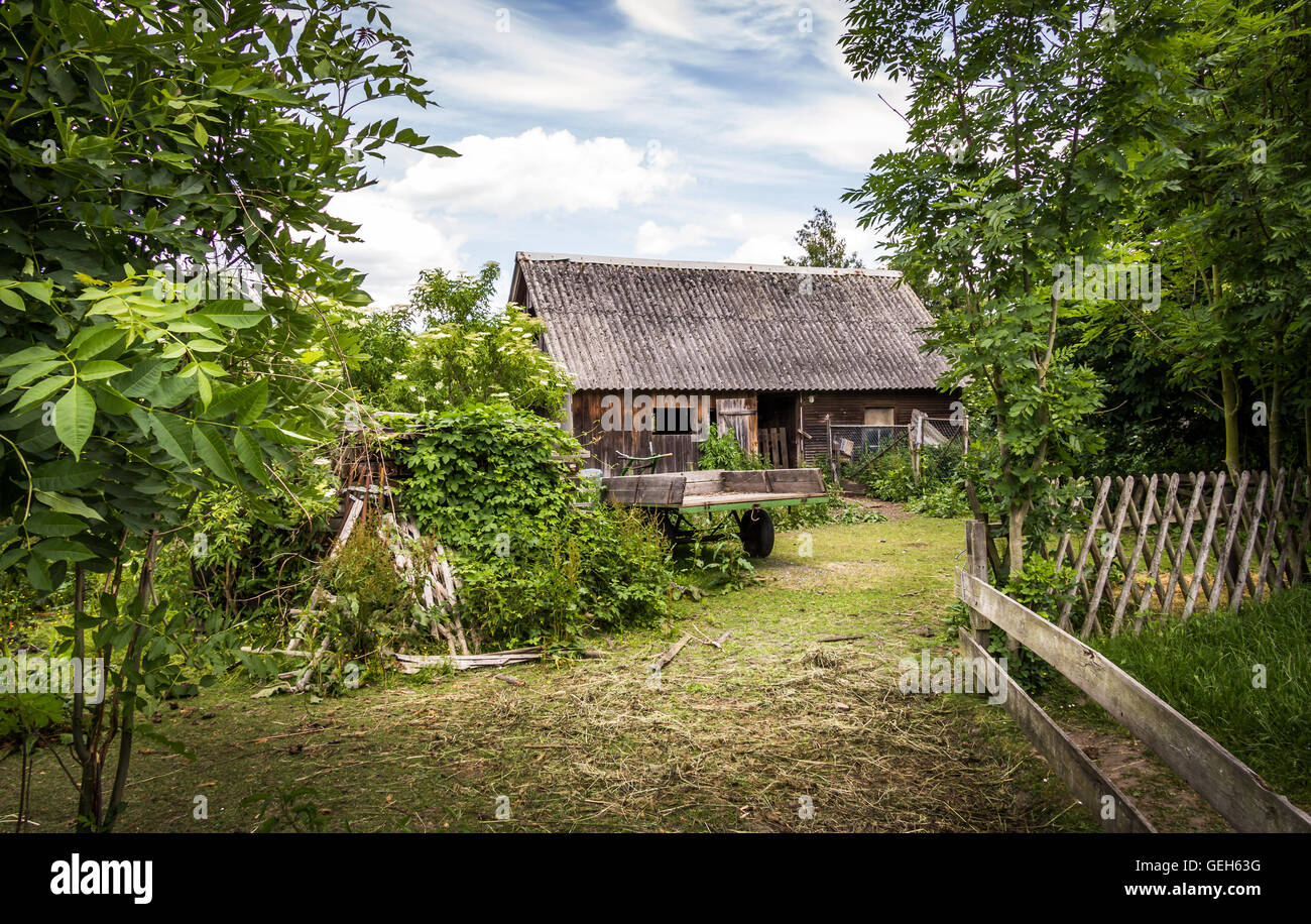 Paesaggio rurale con una capanna in legno - Spreewald, Germania. Foto Stock