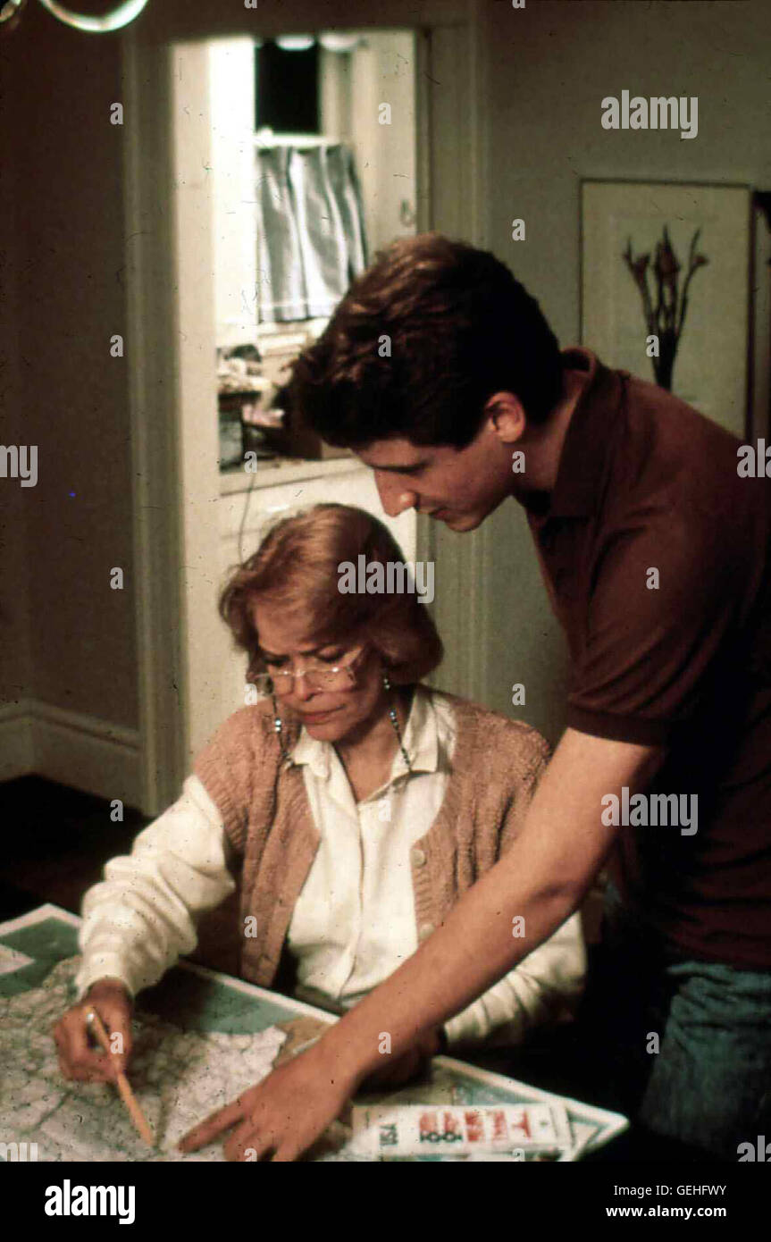 Ellen Burstyn, Sam Robards Joan (Ellen Burstyn) ist auf der Suche nach ihrem Sohn Brian, der auf der Reise von Kanada in die USA spurlos verschwunden ist. Zusammen mit ihrem zweiten Sohn Stephen (Sam Robards) versucht sie Brians Reiseroute nachzuvollzieh Foto Stock