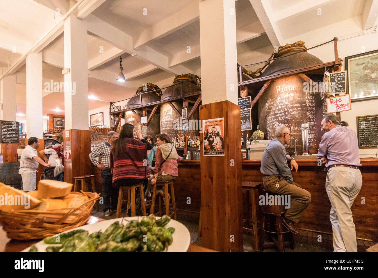 Bodegas Mazon tapas bar Santander Cantabria Spagna Foto Stock