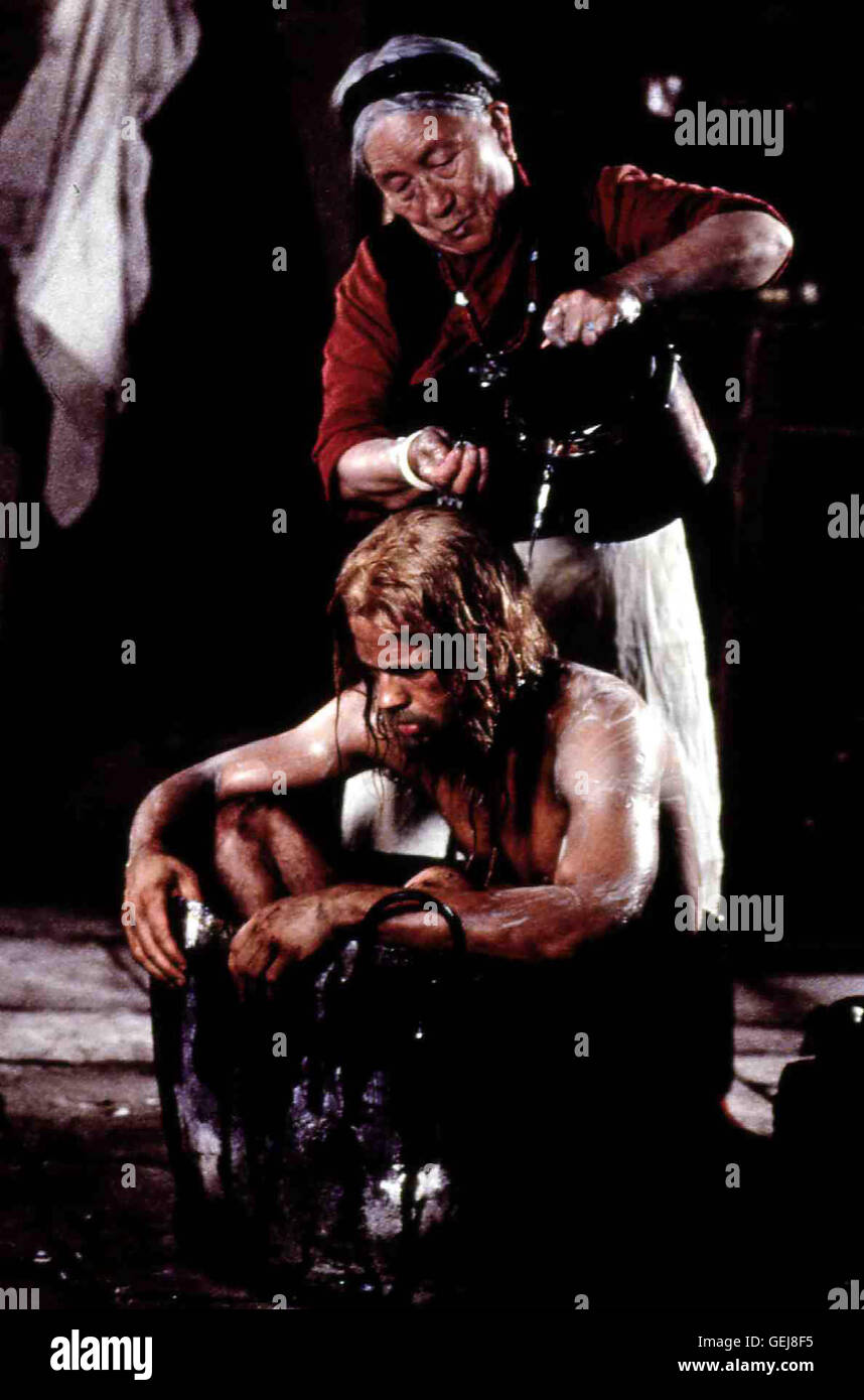 Heinrich Harrer (Brad Pitt), Tashi (Ama Ashe Dongtse) *** Caption locale *** 1997, sette anni in Tibet, Sieben Jahre in Tibet Foto Stock