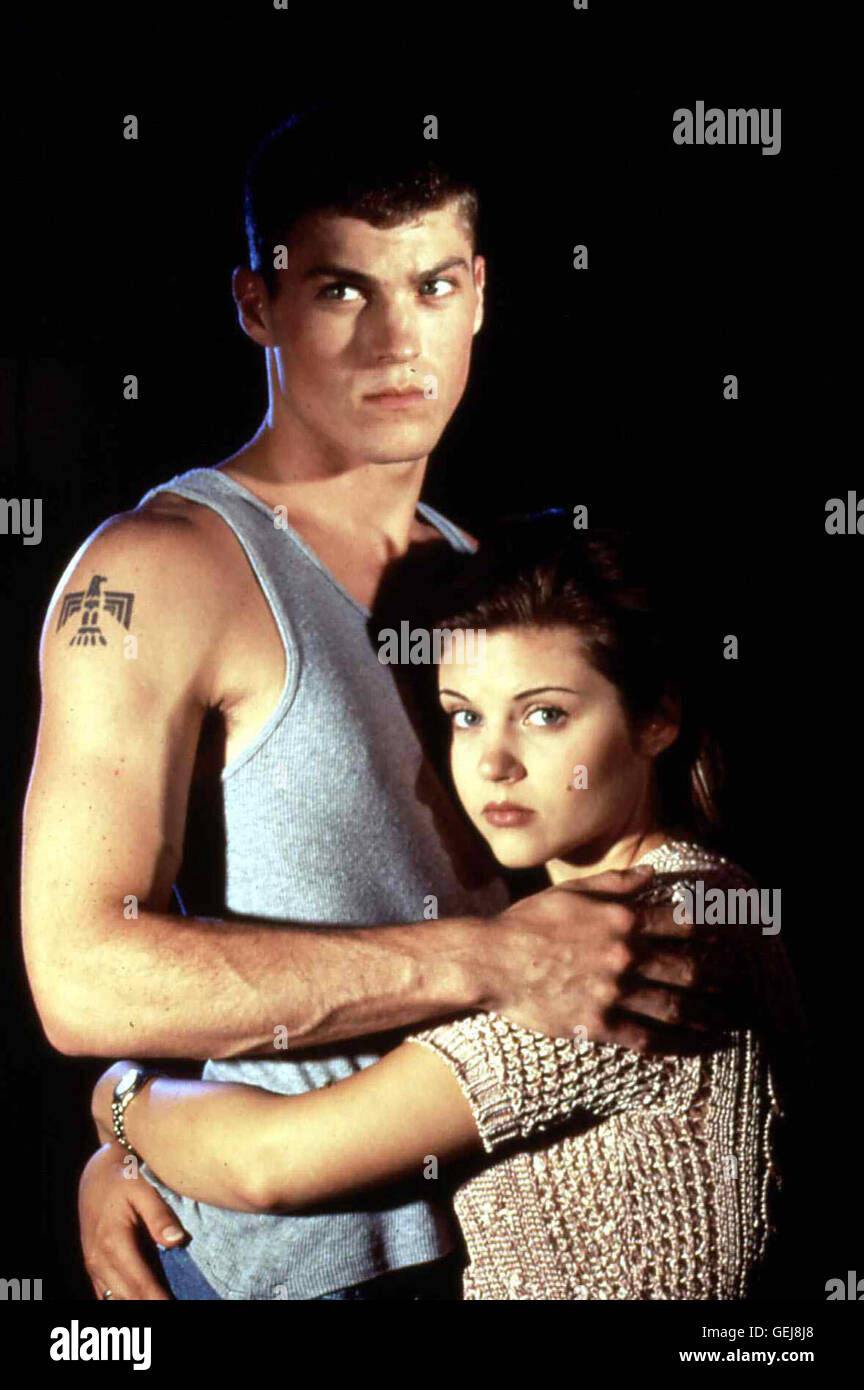 Brian Austin Green, Tiffani-Amber Thiessen Als keiner Caitlin Rose (Tiffani-Amber Thiessen) glauben, wendet sie sich schliesslich un Ethan (Brian Austin Green), Den Anführer der 'crew". *** Caption locale *** 1995, ha combattuto da soli, Missbrauchte Traeume - Ein adolescente Klagt un Foto Stock