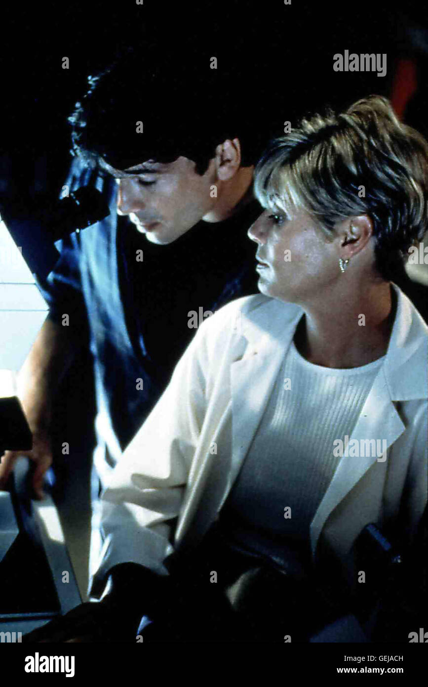 Steve Logan (Jason Gedrick), Jeannie (Kelly McGillis) *** Caption locale *** 1996, terzo Twin, Der Dritte Zwilling - Die manipolazione Der Gene (1/2) Foto Stock