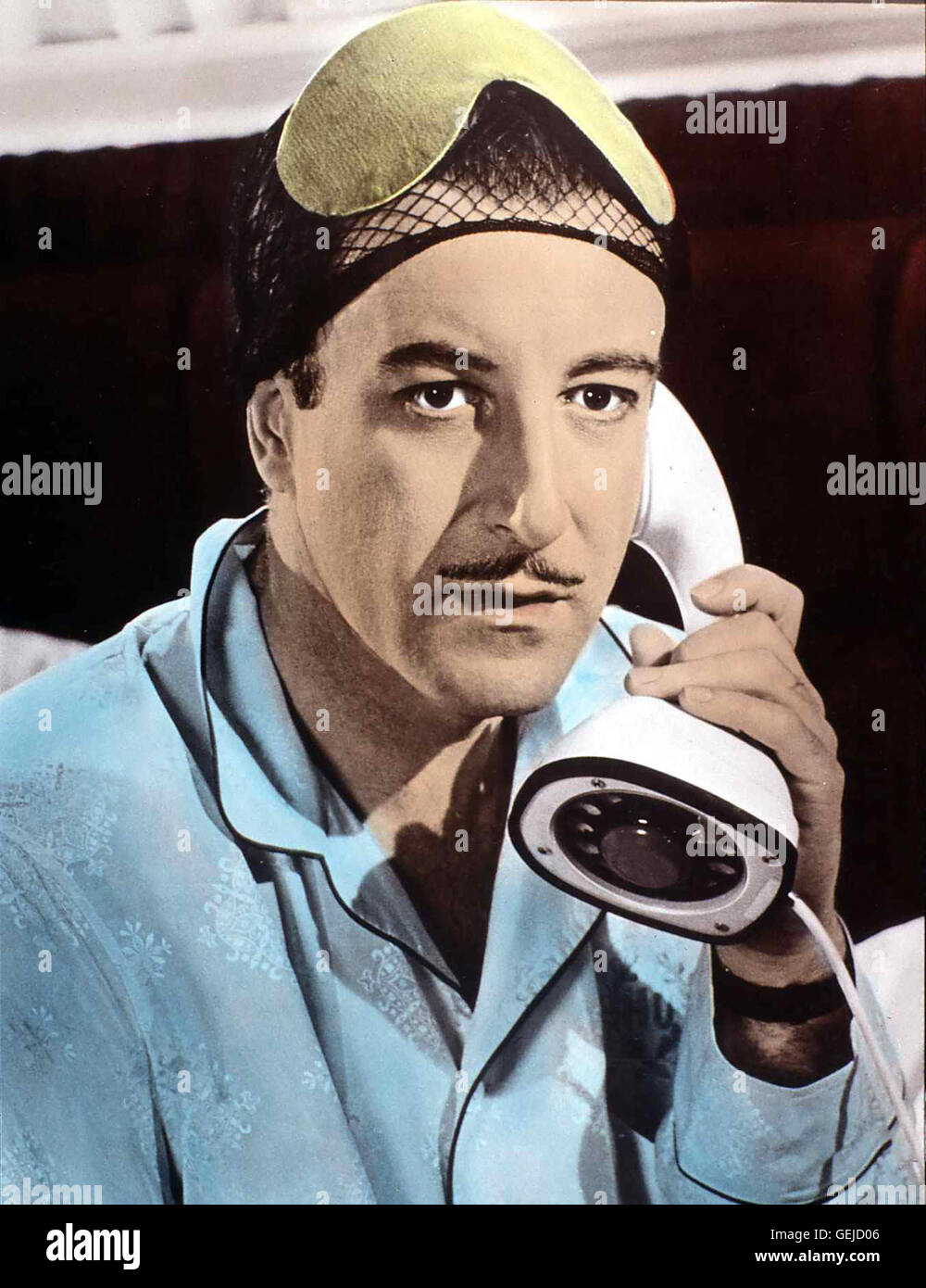 Peter Sellers Der exzentrische Konzertpianist Henry Orient (Peter Sellers) hat zwei Leidenschaften: Die Tasten sciabiche Fluegels und die Herzen schoener Frauen. *** Caption locale *** 1964, mondo di Henry Orient, Henry's Liebesleben Foto Stock