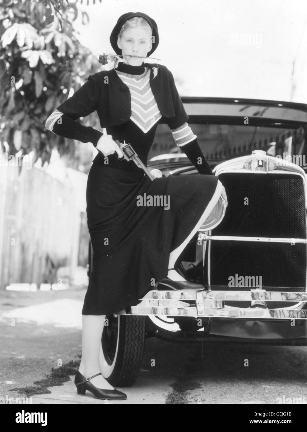 6 dimensioni! FUORILEGGE Bonnie Parker di Bonnie e Clyde GANG POSTER FOTO COLORATA
