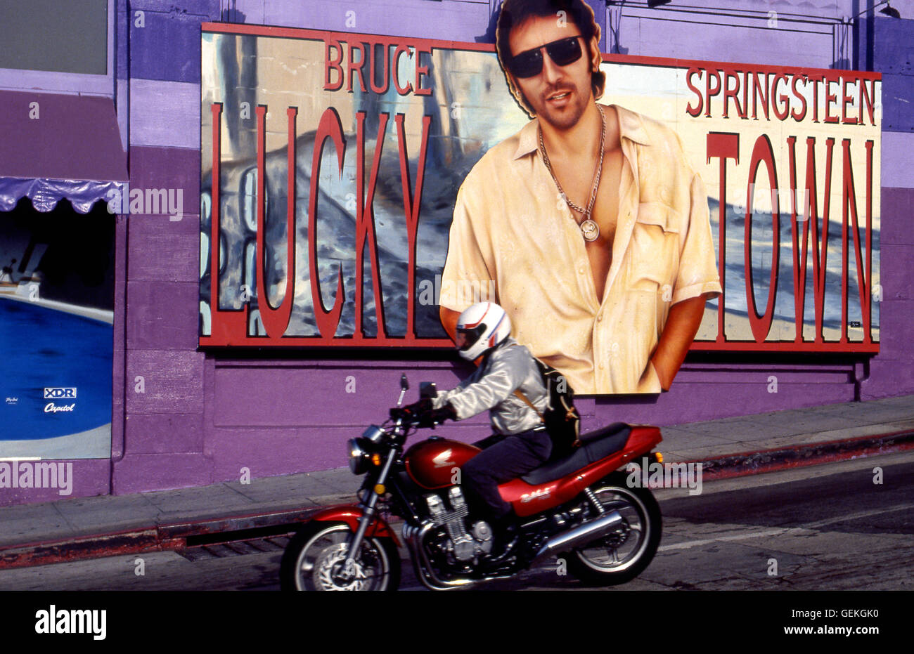 Bruce Springsteen billboard sul lato del whisky A Go Go sul Sunset Strip circa 1992 Foto Stock