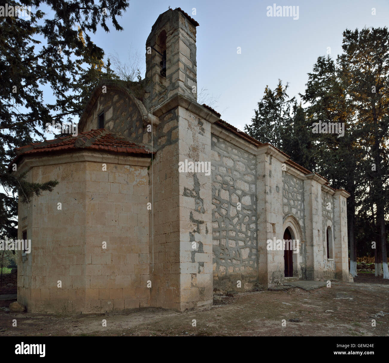 Agio Georgios Nikoxilitis, Droushia, Cipro la vecchia chiesa di San Giorgio Il Monastero Foto Stock