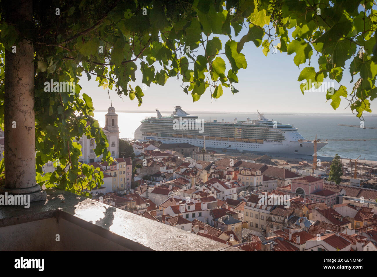 Porto di crociera di lisbona immagini e fotografie stock ad alta  risoluzione - Alamy