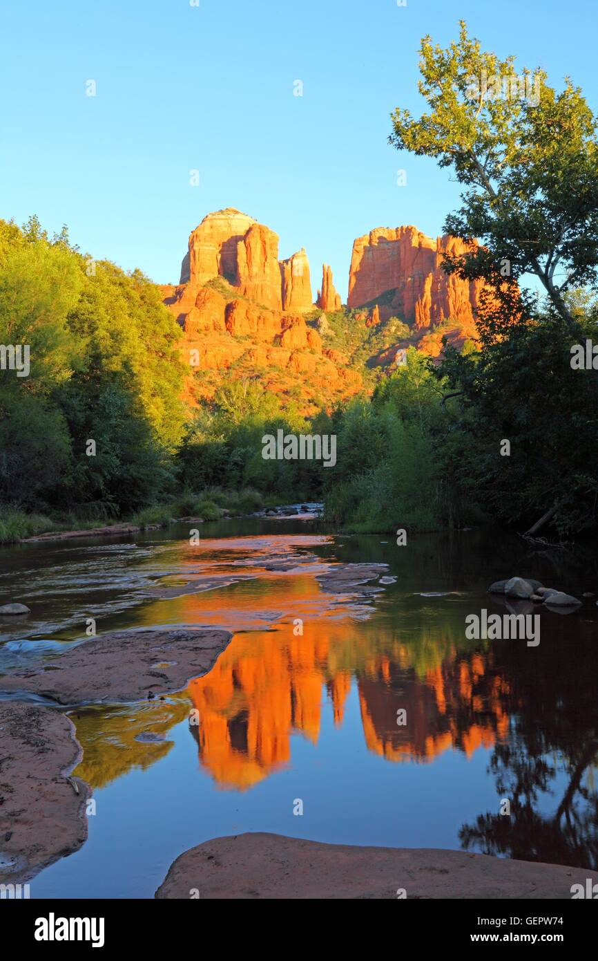 Geografia / viaggi, STATI UNITI D'AMERICA, Arizona, Cattedrale di specchio di roccia in Oak Creek, Sedona, Red Rock Country, Foto Stock