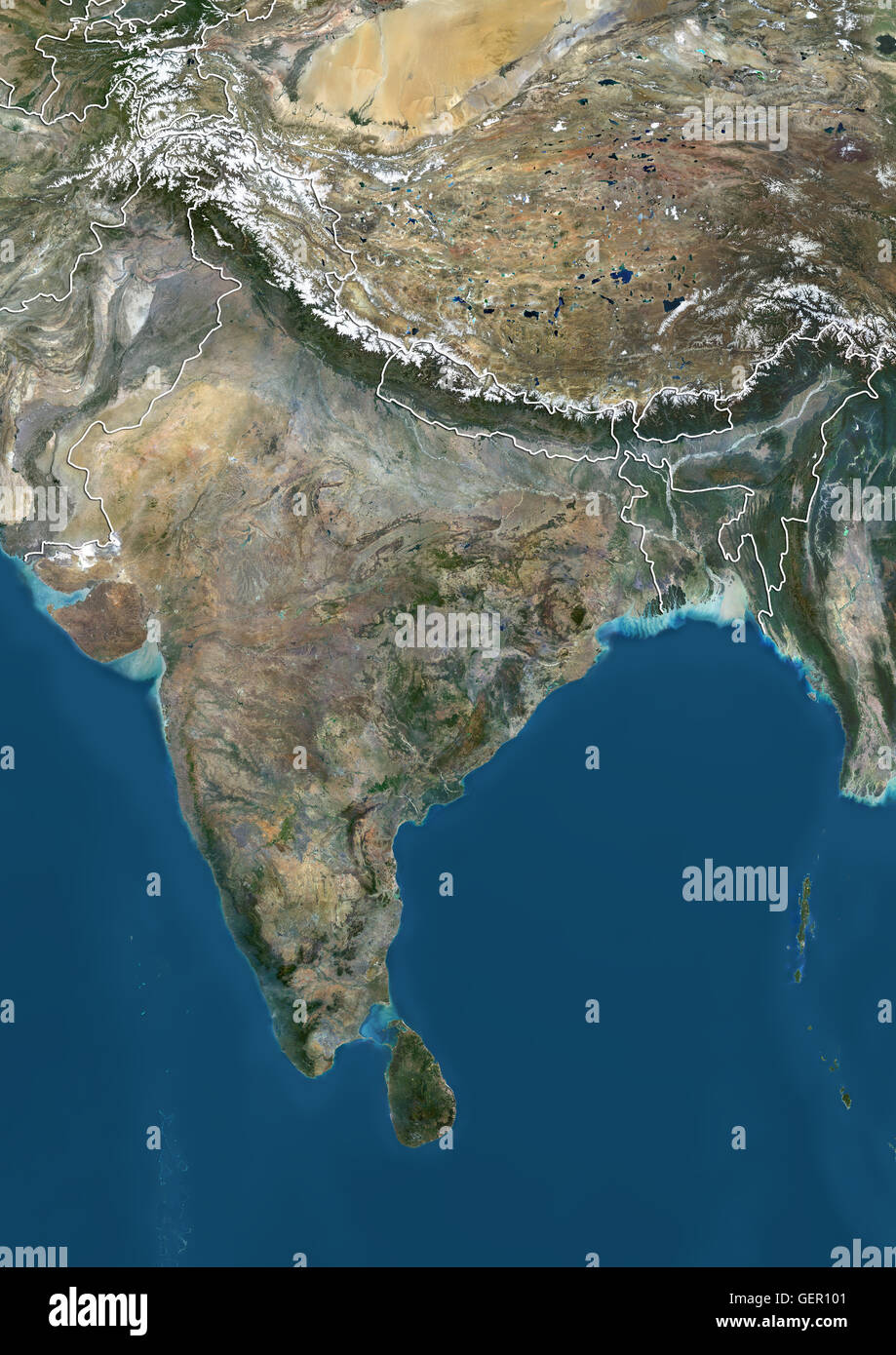 Vista satellitare del subcontinente indiano (con i confini del paese), che mostra l'India al centro e i confini del Jammu e Kashmir contestato aree in India. Questa immagine è stata elaborata sulla base dei dati acquisiti dal satellite Landsat 8 satellite in 2014. Foto Stock