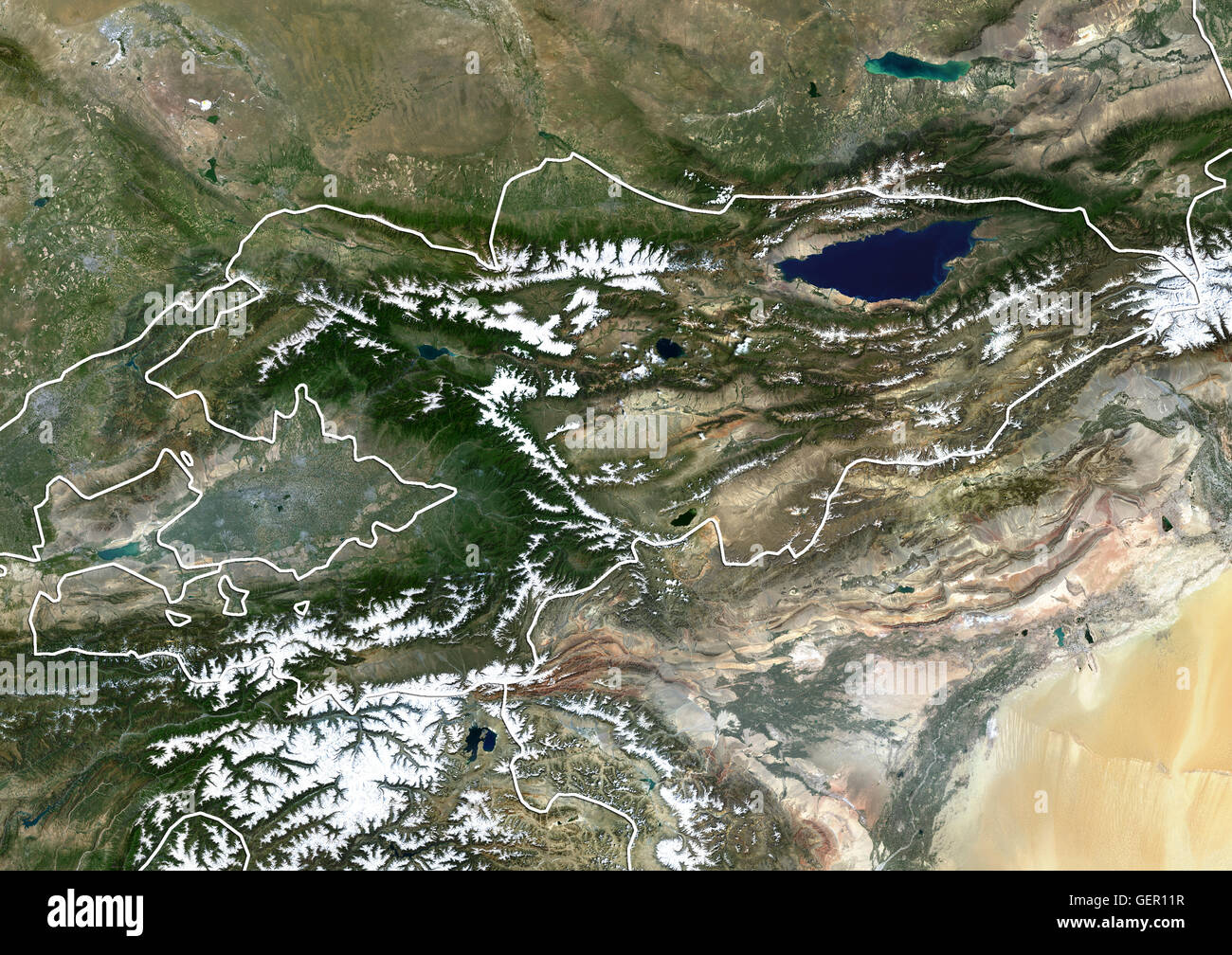 Vista satellitare del Kirghizistan (con i confini del paese). Questa immagine è stata elaborata sulla base dei dati acquisiti dal satellite Landsat 8 satellite in 2014. Foto Stock
