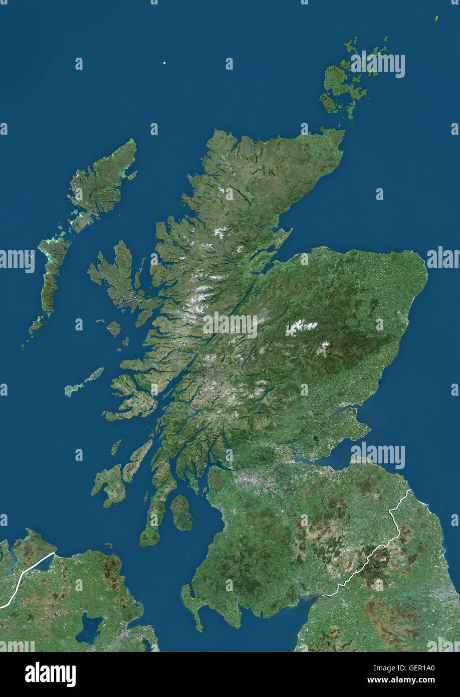 Vista satellitare della Scozia, Regno Unito (con i confini del paese). L'immagine mostra la Scozia continentale, comprese le Ebridi e Orkney Islands. Questa immagine è stata elaborata sulla base dei dati acquisiti dai satelliti Landsat. Foto Stock