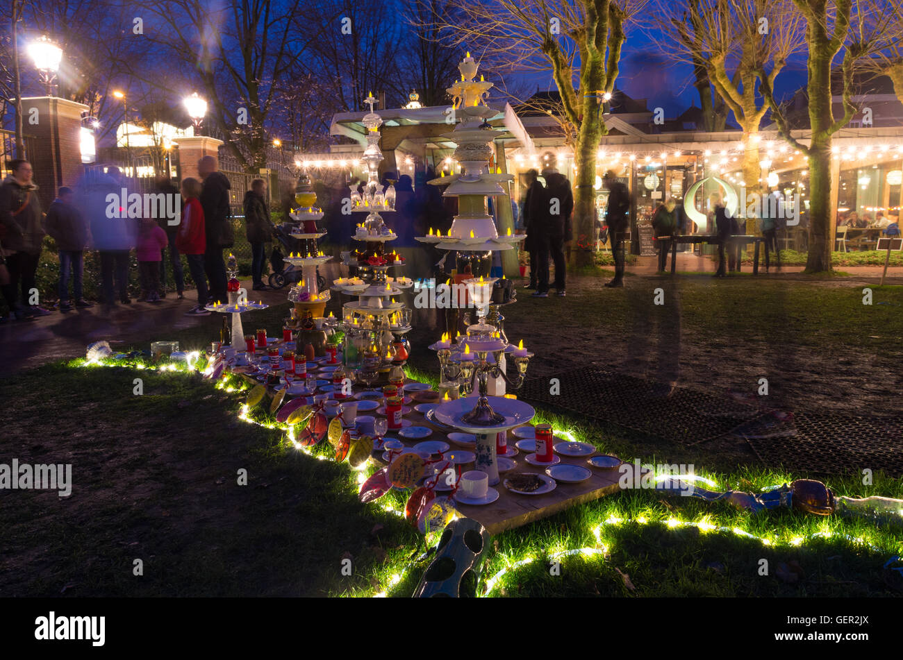 AMSTERDAM, Paesi Bassi - 26 dicembre 2015: luce di arte presso la luce di Amsterdam festival. Intorno a dicembre il centro storico di Foto Stock