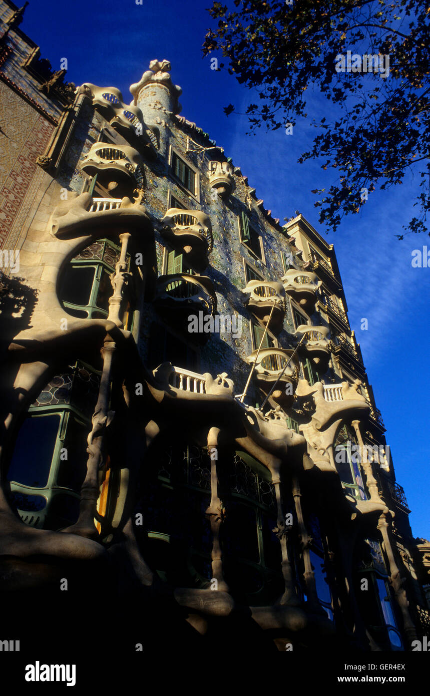 Barcellona: Batlló House, (Gaudí, 1904-1906) al Passeig de Gràcia Foto Stock