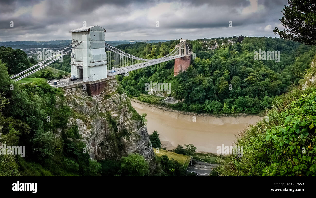 Il ponte sospeso di Clifton oltre il fiume Avon a Bristol, Inghilterra, Regno Unito Foto Stock