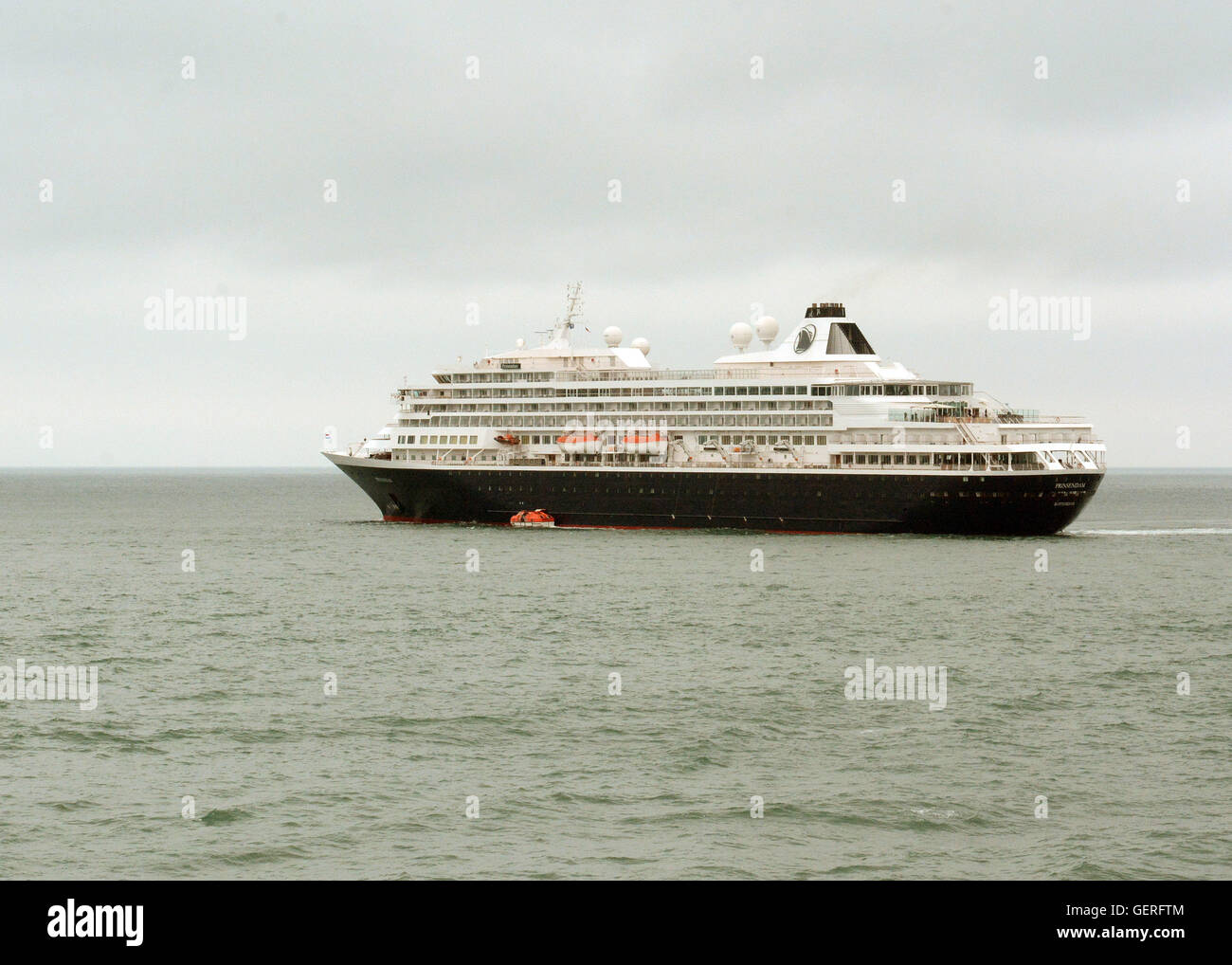 MS Prinsendam ex Seabourn Sun e Royal Viking Sun Holland America Line elegante Explorer Visite North Devon Coast Bristol Foto Stock