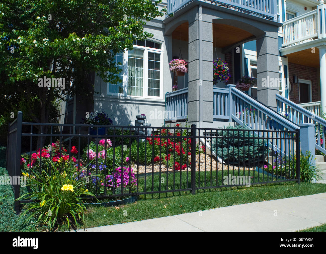 Giardino nel Dakota Ridge quartiere di North Boulder Foto Stock